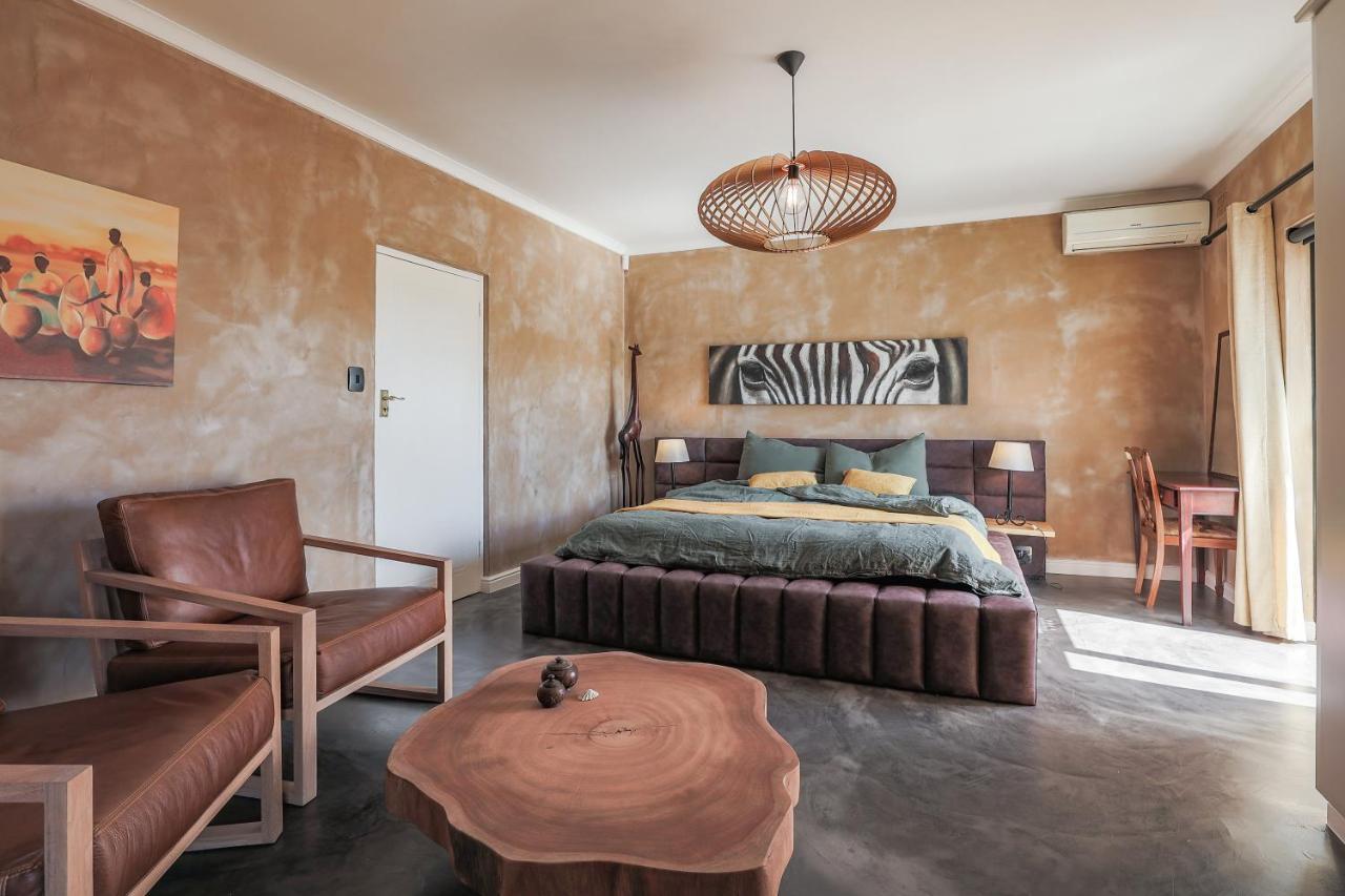 Yebo Boutique Guesthouse Сомерсет-Уэст Экстерьер фото