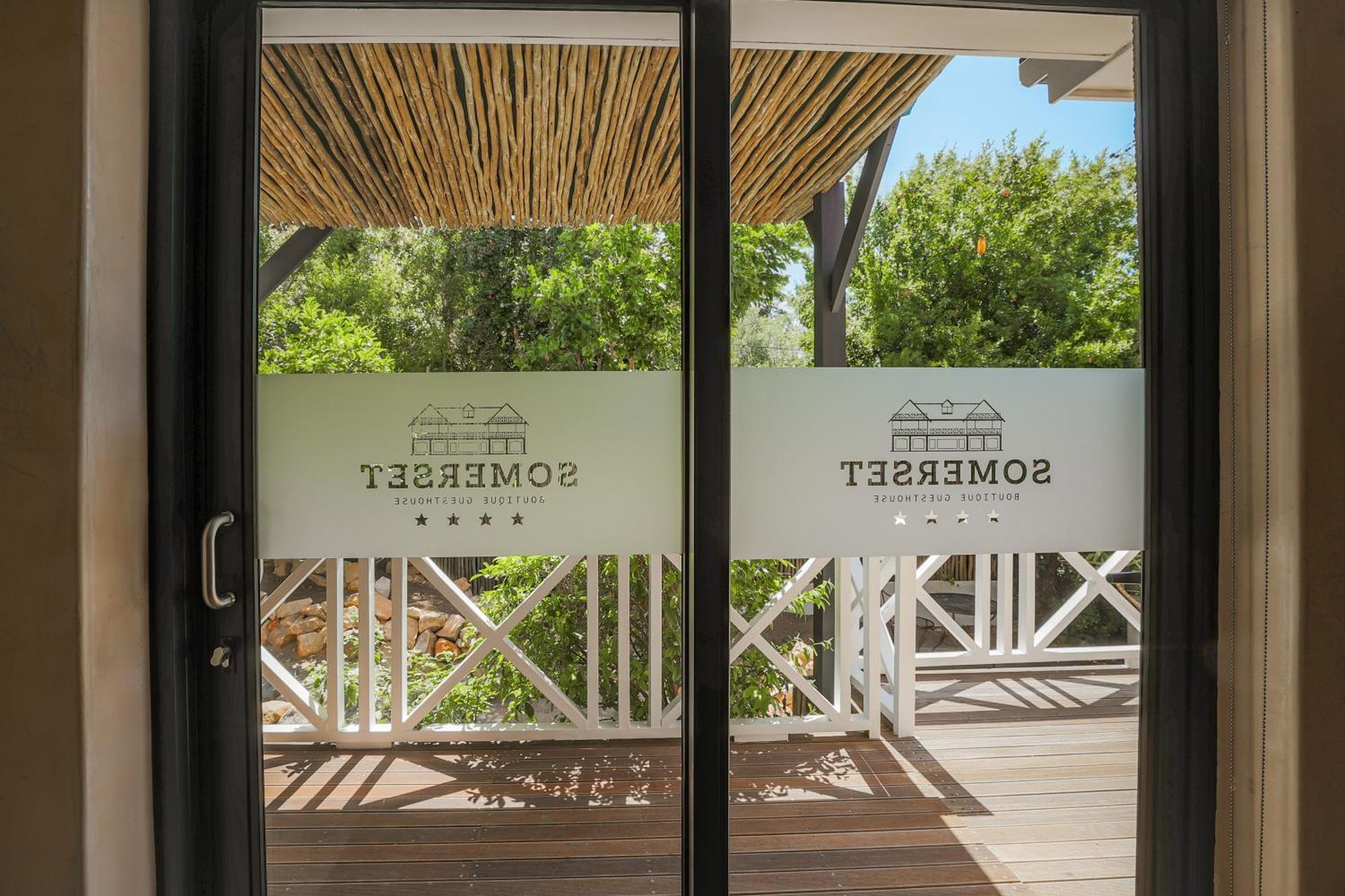 Yebo Boutique Guesthouse Сомерсет-Уэст Экстерьер фото